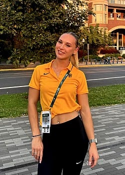 Emma Goretzka image 2 of 3