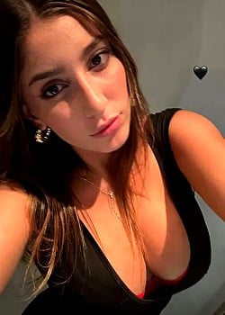 Emma Naor image 1 of 1