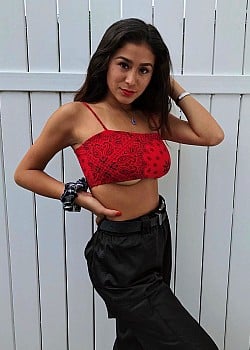 Emma Nekulak image 1 of 2