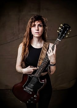 Emma Ruth Rundle image 3 of 4