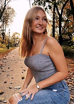 Emma Seiger image 3 of 4