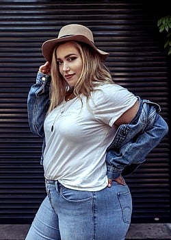 Emma Zandberg image 2 of 4