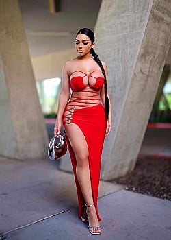 Emmeline Glam image 2 of 4