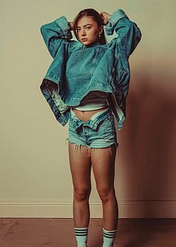 Emmie Bournot image 2 of 4
