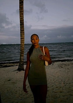 Emoni Bush image 3 of 4