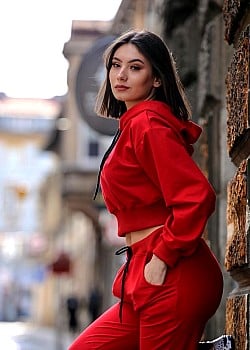 Ena Avdic image 3 of 4