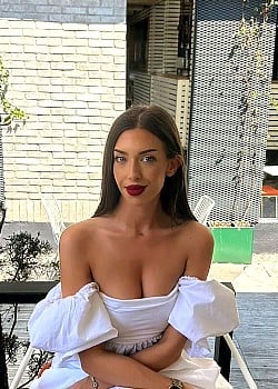 Ena Husic image 3 of 4