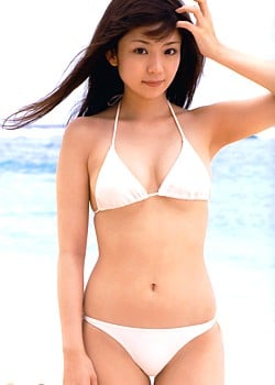 Eri Akiyama image 3 of 4