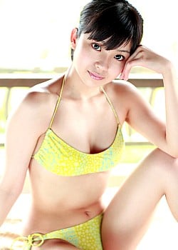 Eri Akiyama image 4 of 4