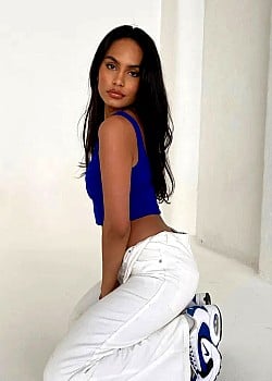 Erica Correa image 3 of 4