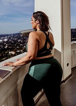 Erica Lauren (Model) image 4 of 4