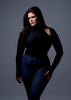 Erica Lindbeck image 2 of 3