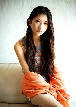 Erii Chiba image 3 of 4