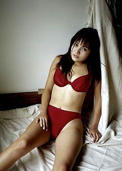 Erika Ito image 1 of 3
