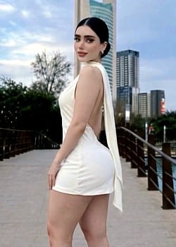 Erika Nunez image 4 of 4