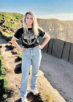 Erin Pitt image 2 of 2