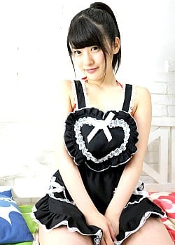 Erina Kamiya image 1 of 2