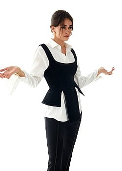 Esra Bilgic image 4 of 4