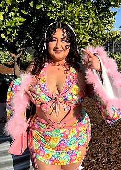 Estefania Q image 3 of 4