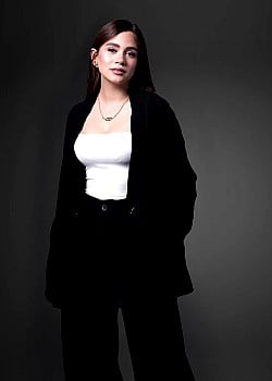 Esther Bracamonte image 2 of 2