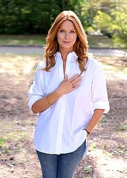 Esther Schweins image 3 of 4