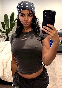 Eva Belibi image 1 of 1