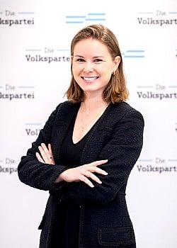 Eva Dohalova image 1 of 4