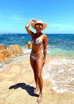 Eva Larue image 4 of 4