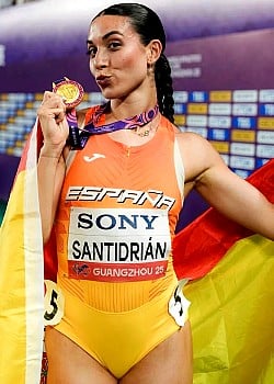 Eva Santidrian image 3 of 4