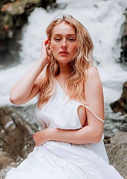 Eva Sindlerova image 2 of 2