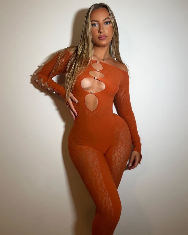 Eviegarbe onlyfans
