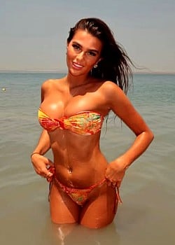 Evie Newman image 2 of 3
