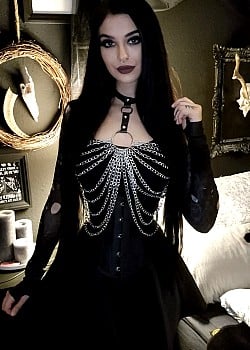 Evil Addams image 3 of 4