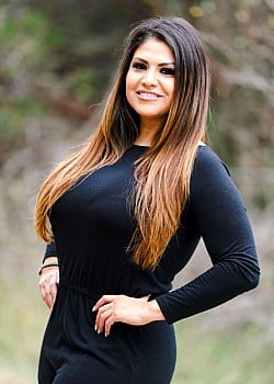 Evy Cruz image 1 of 1