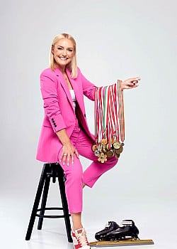 Ewelina Ptak image 1 of 1