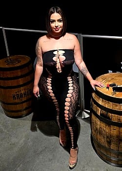Exotic Jackie image 2 of 4