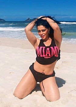 Fabiana Andrade image 4 of 4