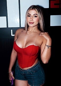 Fabiana Pinto image 1 of 4