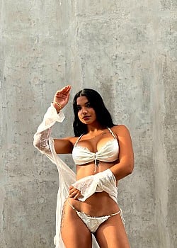 Fabiola Velasquez image 3 of 4