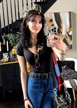 Faith Arini image 3 of 4