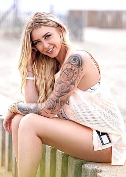 Fanny Salvat image 3 of 4