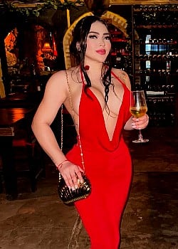 Fany Fuentes image 3 of 4