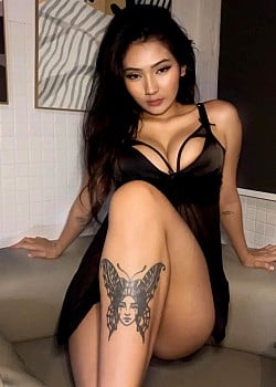 Farhah Sholihah image 2 of 4