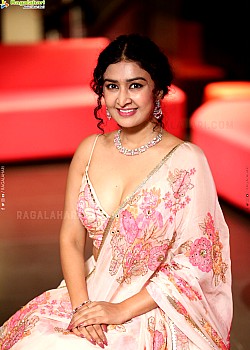 Farnaz Shetty image 2 of 2