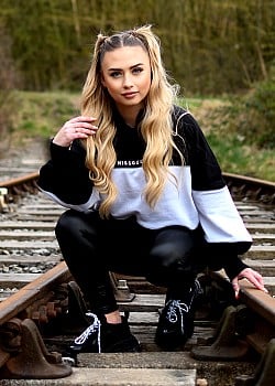 Faye Parkin image 4 of 4