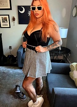 Felicia Rose image 2 of 4