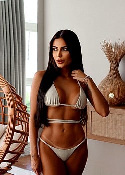 Fernanda Campos image 1 of 4
