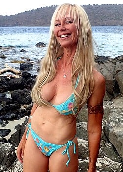 Fiona Horne image 3 of 3