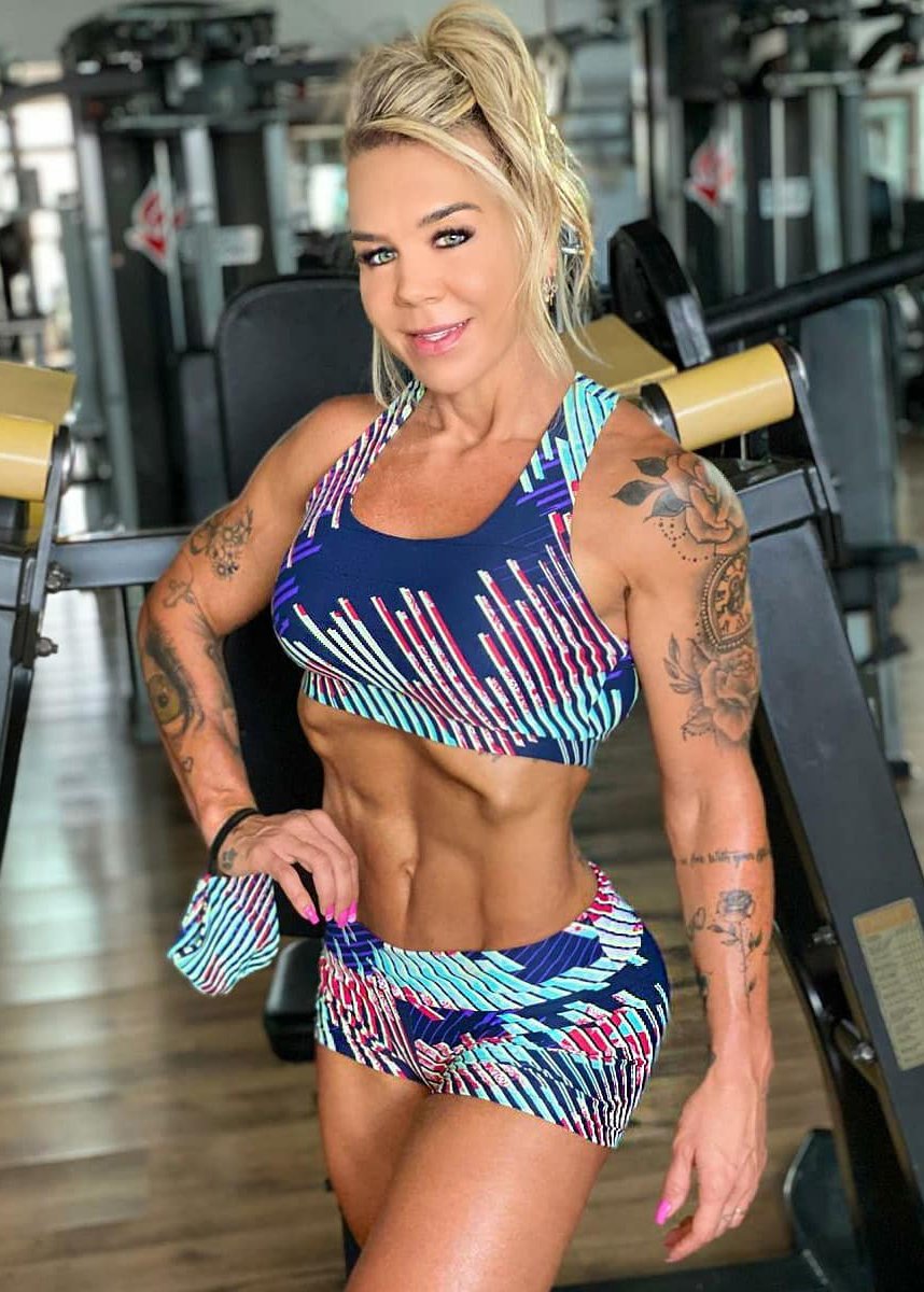 Flavia Bonansea - Free pics, galleries & more at Babepedia