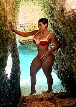 Francia Arvizu image 2 of 4